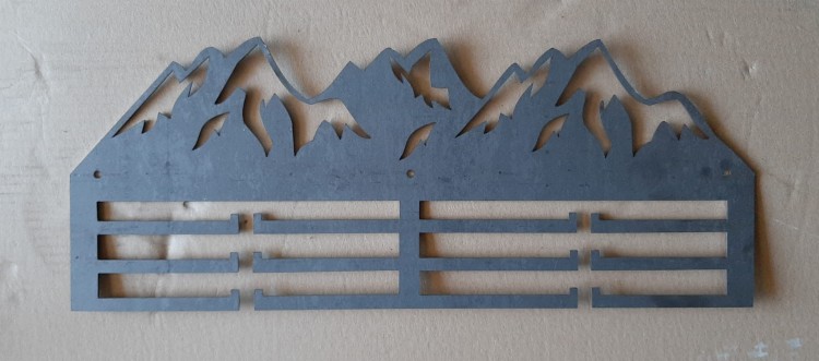 Wieszak na medale Góry Trail Skyrunning Biegi górskie.jpg