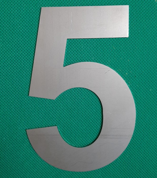 Numer na dom ze stali nierdzewnej cyfra 5 - 14 cm 1.jpg