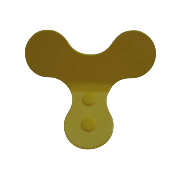 wieszak na ubrania z kształtem trójramiennym.png