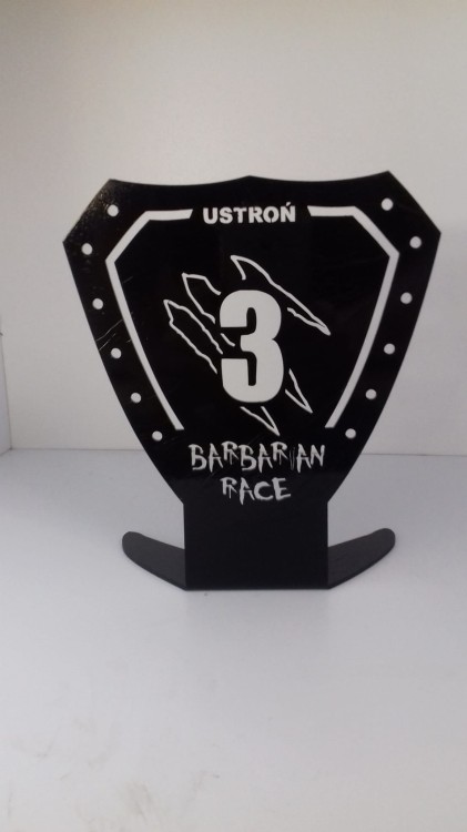 Statuetka na zamówienie.jpg