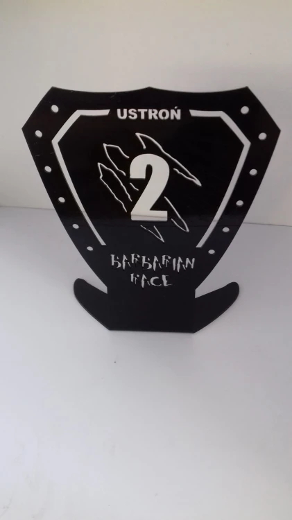 Statuetka na zamówienie.jpg