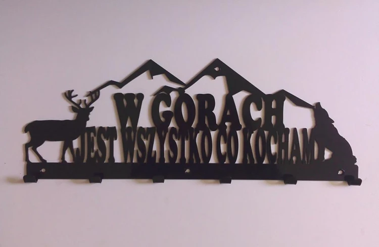 Wieszak na ubrania W Górach jest wszystko co kocham.jpg