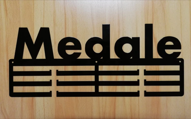 Wieszak na medale 50 cm z napisem Medale 2.jpg